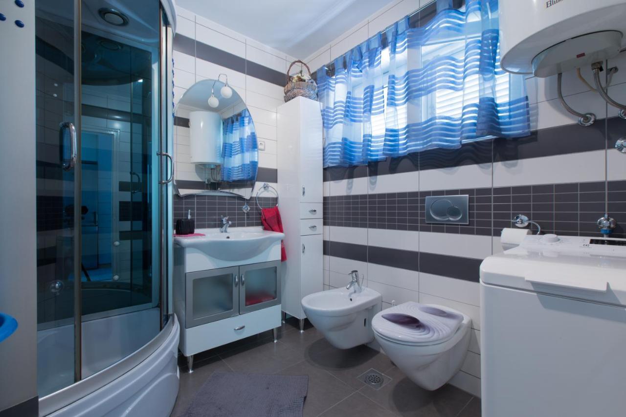 דראמליי Apartman Mladenka מראה חיצוני תמונה